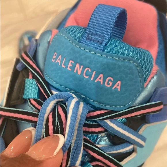 Balenciaga Blue and Pink Sneakers - Picture 2 of 4
